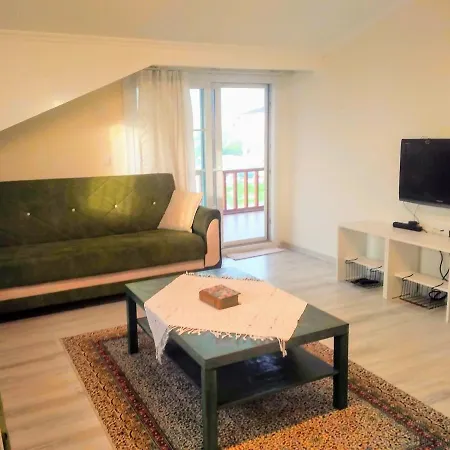 Candan Apartment *